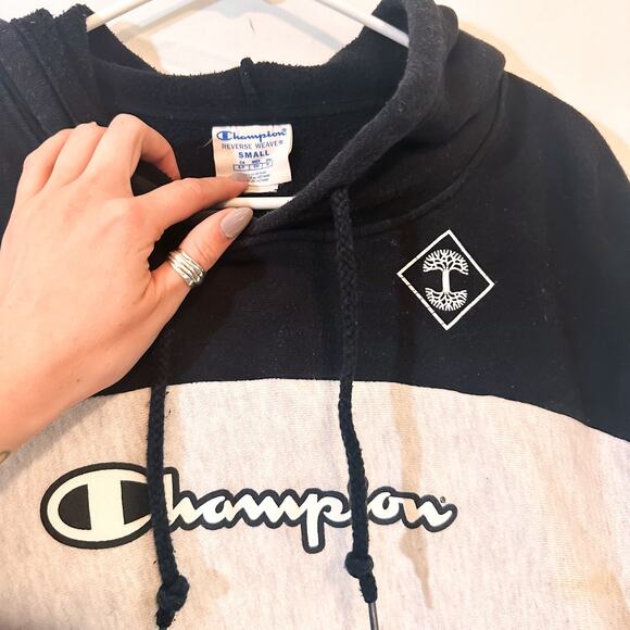 3 FOR $35! 📦 CHAMPION Striped Crop Black White Hoodie Sweatshirt Sz. S - Picture 2 of 3